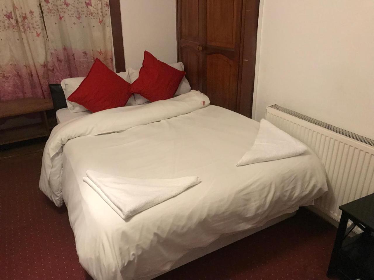 Poplar Guest House ลอนดอน ภายนอก รูปภาพ