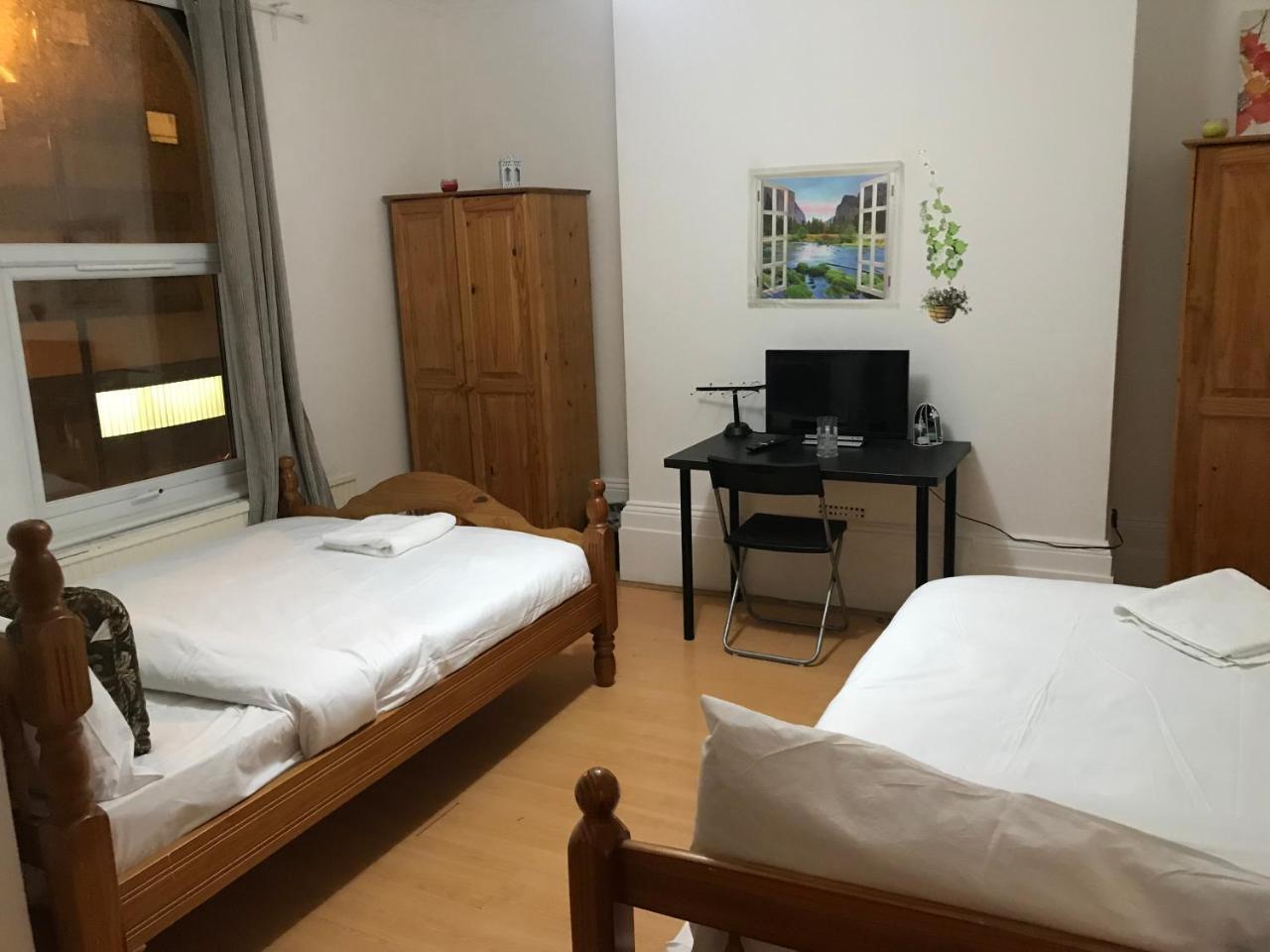 Poplar Guest House ลอนดอน ภายนอก รูปภาพ