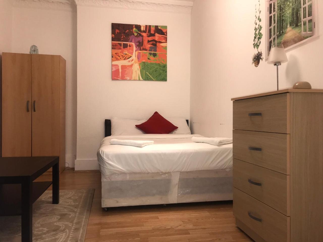 Poplar Guest House ลอนดอน ภายนอก รูปภาพ